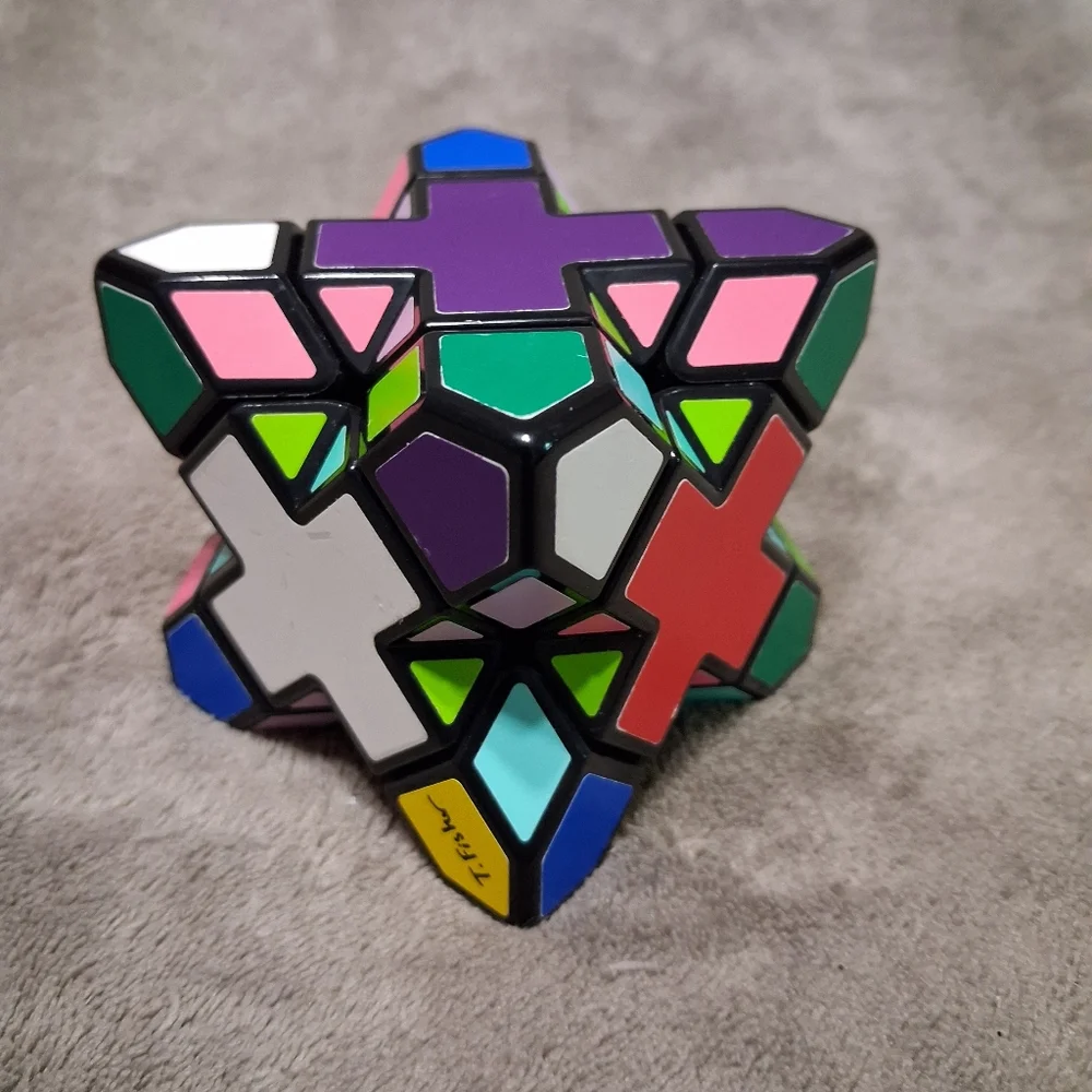 Meffert's Skewb Xtreme - The Original 10-Sided Diamond Brainteaser Puzzle